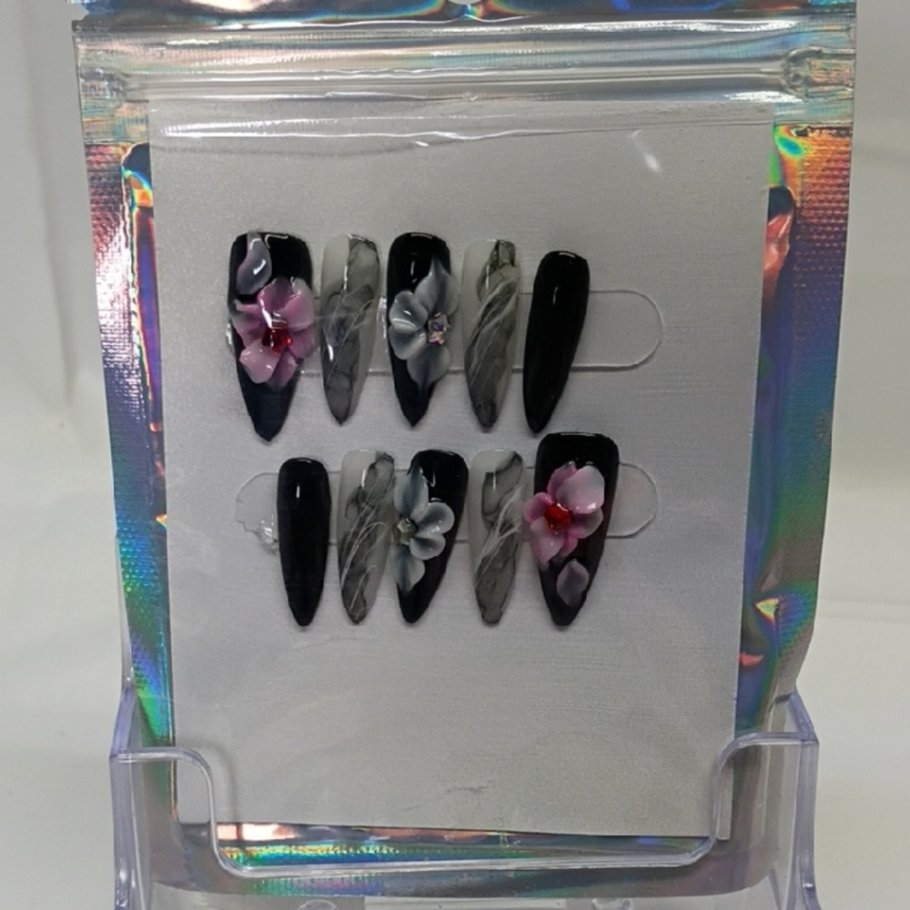 Black and Gray Floral Press-On Nails